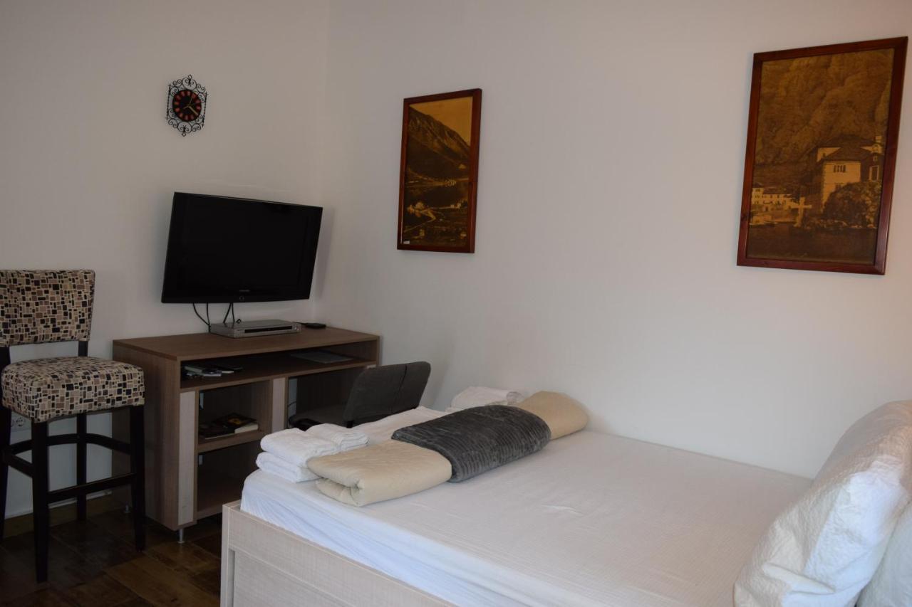 Apartmani Bobo Котор Екстериор снимка